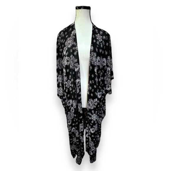 Women’s torrid 1 2 Black Mandala Print Chiffon Kimono Duster 14 16 18 20 1X 2X - Picture 2 of 14